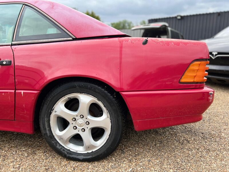 MERCEDES-BENZ SL