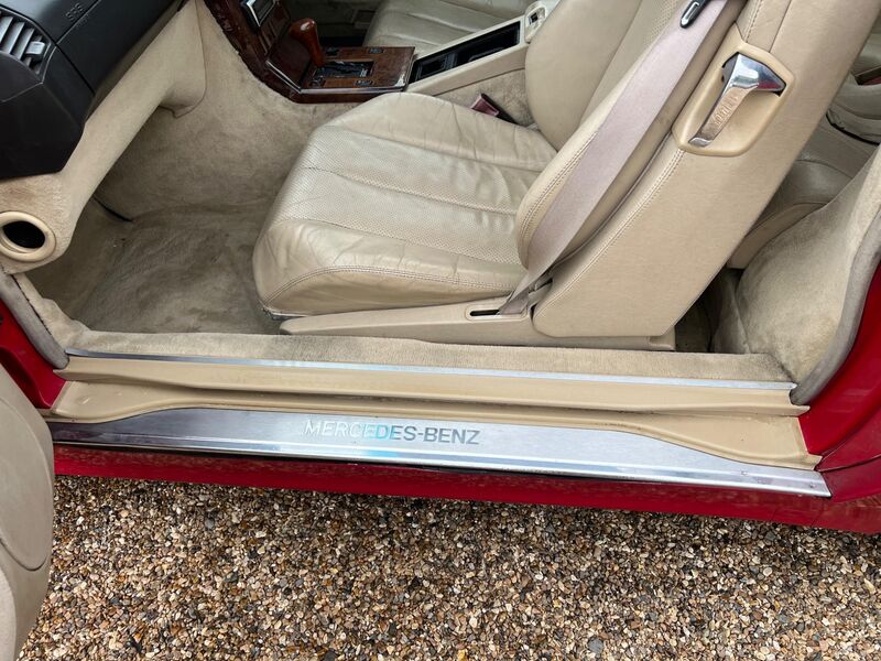 MERCEDES-BENZ SL