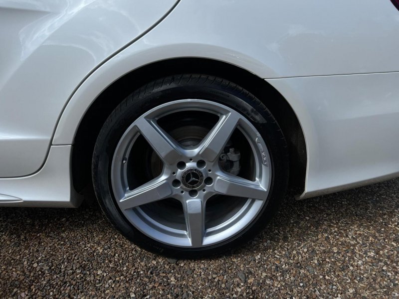 MERCEDES-BENZ CLS