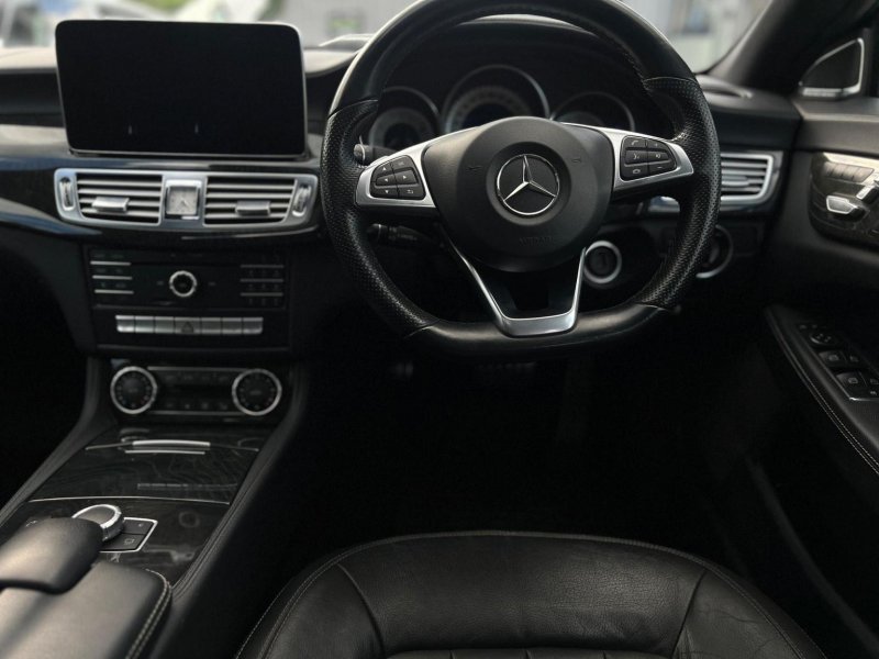 MERCEDES-BENZ CLS