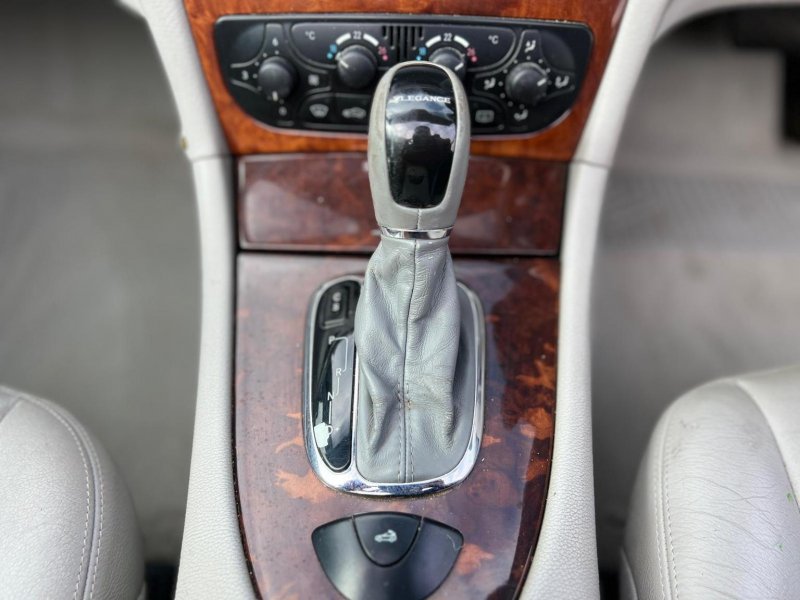 MERCEDES-BENZ CLK
