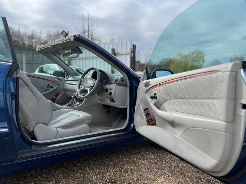 MERCEDES-BENZ CLK