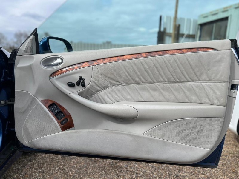 MERCEDES-BENZ CLK