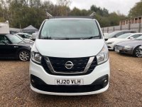 NISSAN NV300