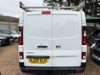 NISSAN NV300