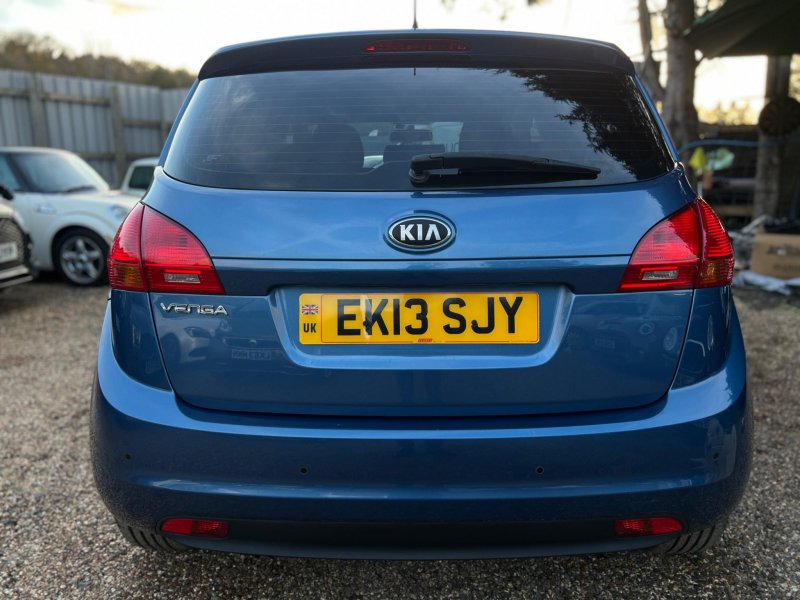 KIA VENGA
