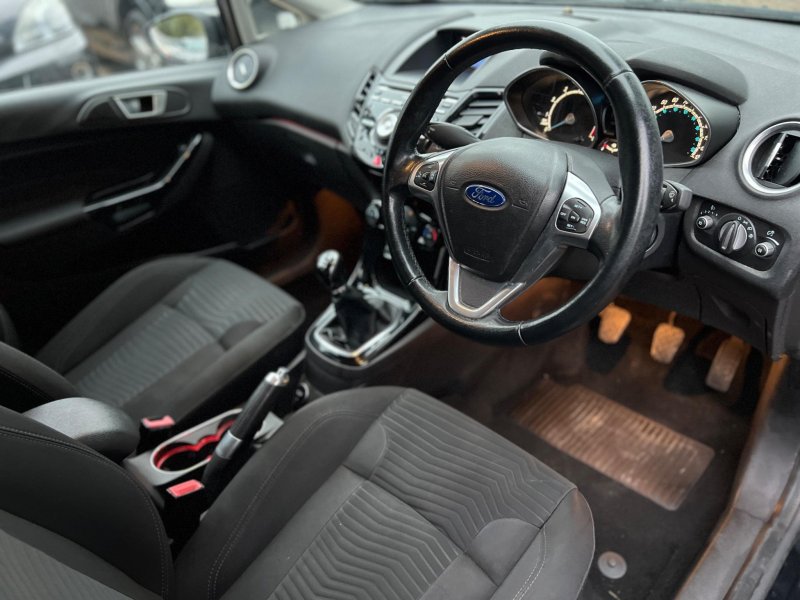 FORD FIESTA