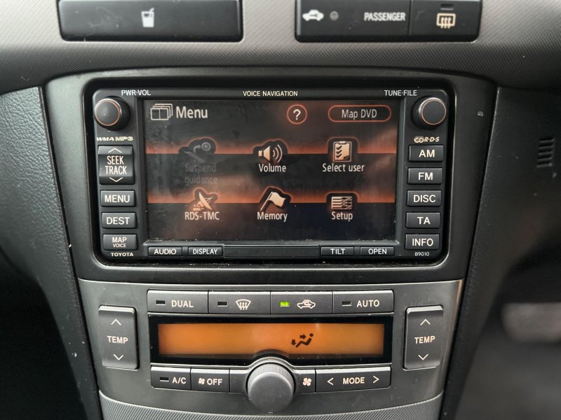 TOYOTA AVENSIS
