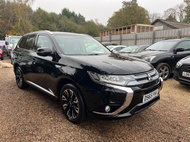 MITSUBISHI OUTLANDER