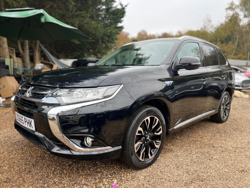MITSUBISHI OUTLANDER