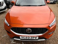 MG ZS