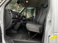 NISSAN NV400