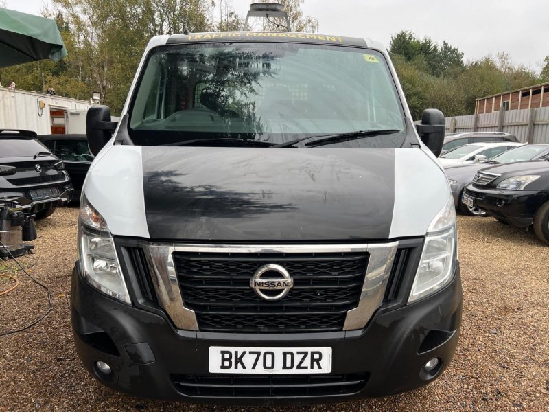 NISSAN NV400