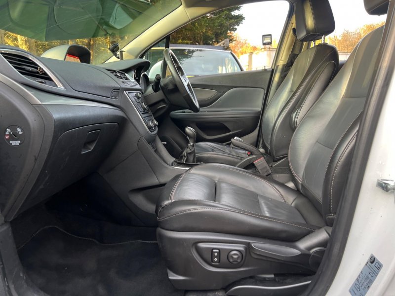 VAUXHALL MOKKA