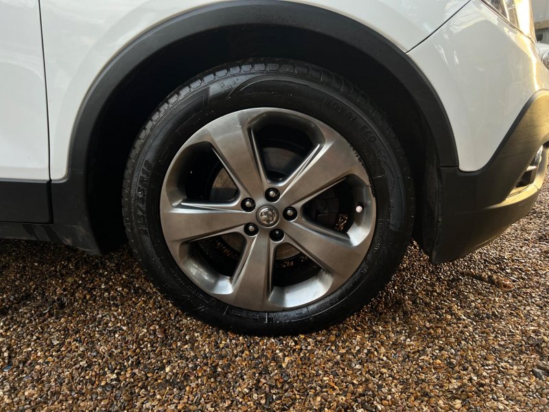 VAUXHALL MOKKA