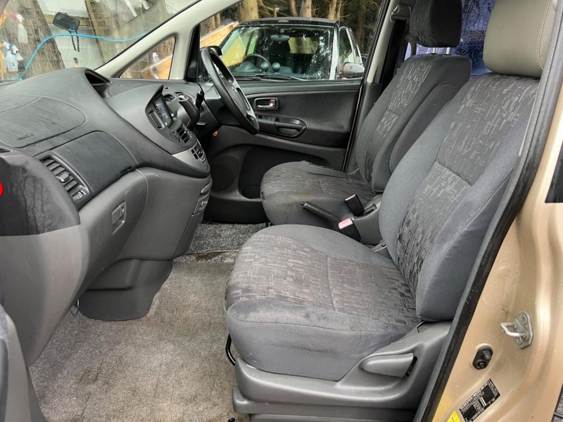 TOYOTA PREVIA
