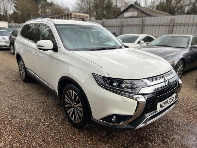 MITSUBISHI OUTLANDER